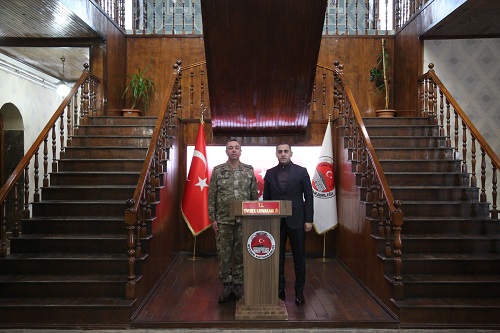 Şanlıurfa 20. Zırhlı Tugay Komutanı Tuğgeneral Üzeyir DURMUŞ'tan Kaymakamımız Musa AYDEMİR'e ziyaret.